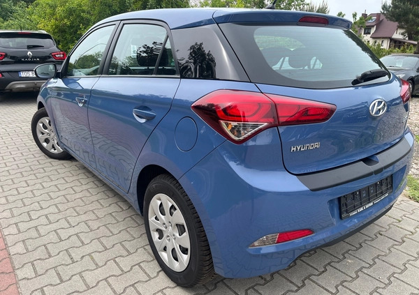 Hyundai i20 cena 39900 przebieg: 101000, rok produkcji 2018 z Namysłów małe 596